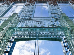 MVRDV-crystal-houses-amsterdam-chanel-flagship-store-glass-facade-designboom-04